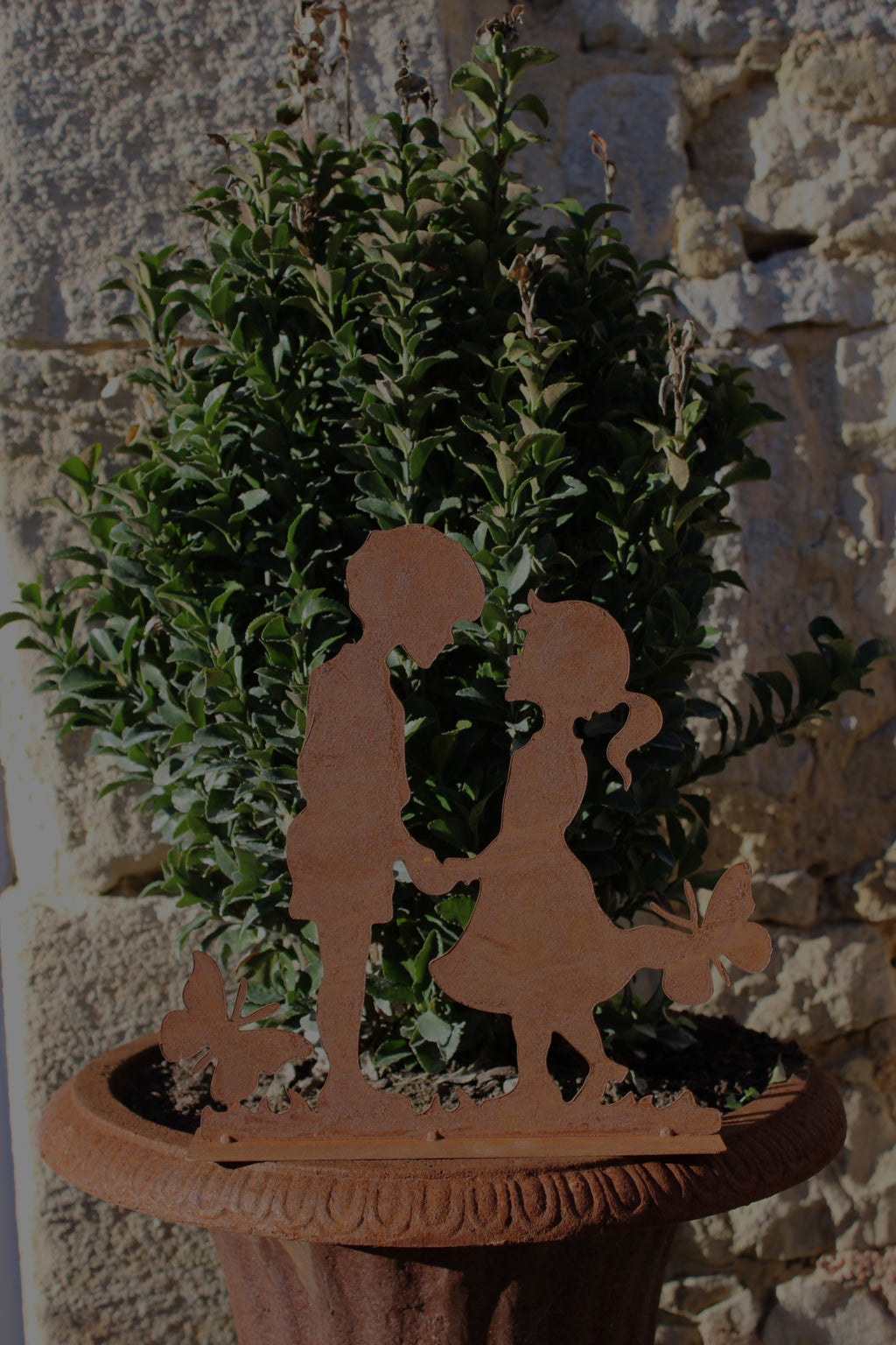 jolie sculpture en métal  avec un motif enfants pour une décoration du jardin campagne chic et maison de charme - Clayre & Eef - Maison Ysance