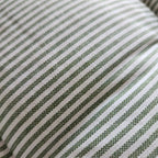 Coussin de banc textile recyclé rayé vert et blanc (37 x 115 cm)