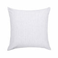 Housse de coussin rayée gris clair et blanc pour salon style maison de caractère et shabby chic