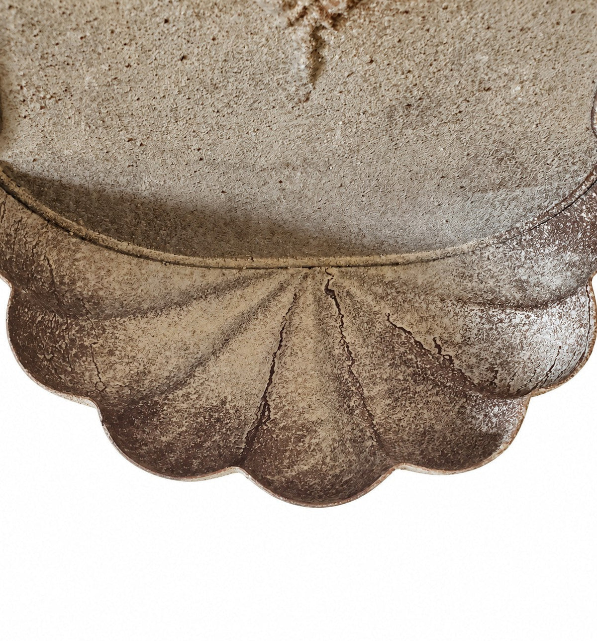 Wall-mounted planter in aged metal