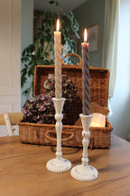 Petit bougeoir en fer blanchi style shabby campagne chic - Chic antique  - Maison Ysance