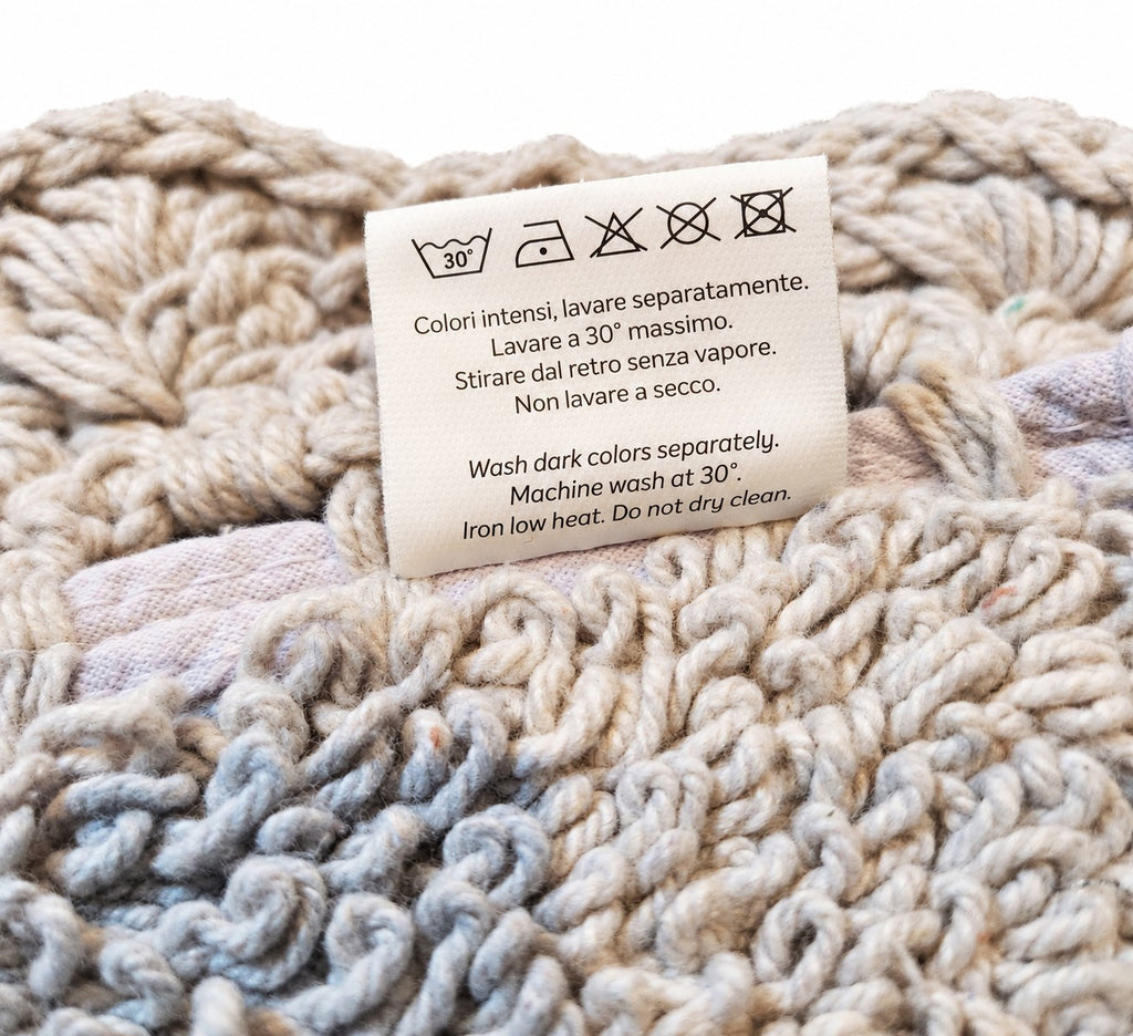 Tapis rectangulaire à bordure crochetée