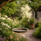 Abreuvoir oiseaux en métal vert à suspendre pour décoration jardin bucolique maison de charme