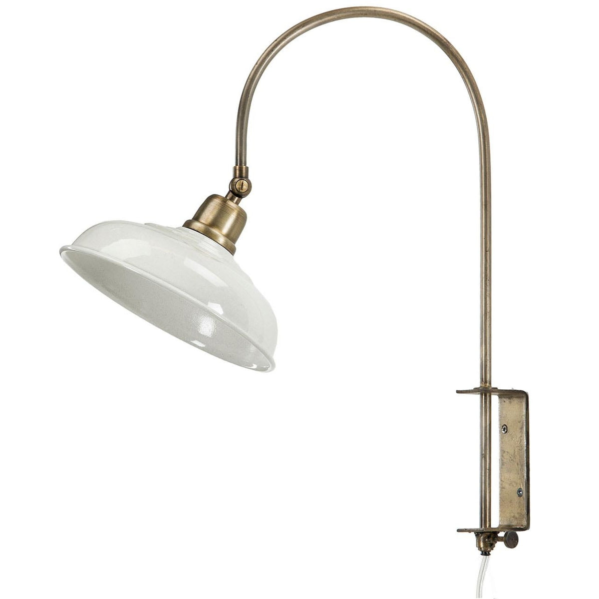 Applique murale en métal émaillé blanc avec abat-jour orientable, style campagne chic et maison de charme