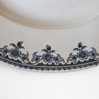 Assiette ancienne en terre de fer