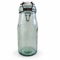 Bocal ancien L'Idéale de 1 litre en verre épais avec couvercle en céramique blanche et fermeture métallique d'origine.
