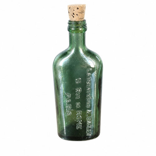 Bouteille ancienne en verre vert embossé Laboratoires A Bally Paris avec bouchon en liège d'origine