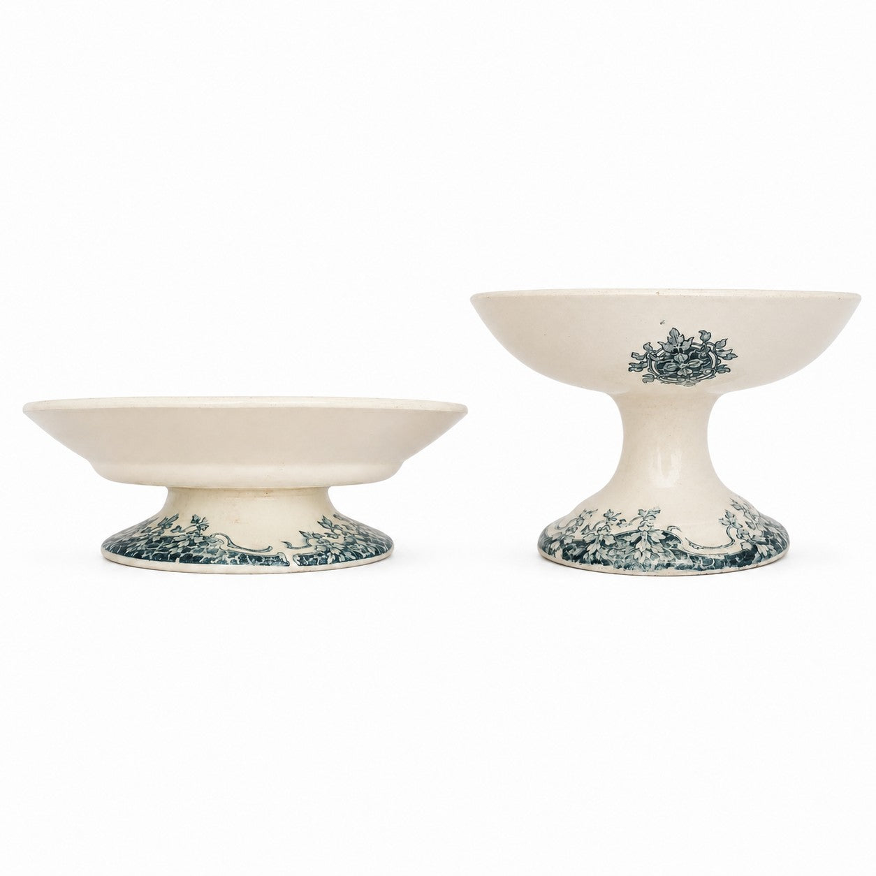 Lot de deux compotiers anciens en faïence fine Hippolyte Boulenger & Cie, modèle Cluny. 