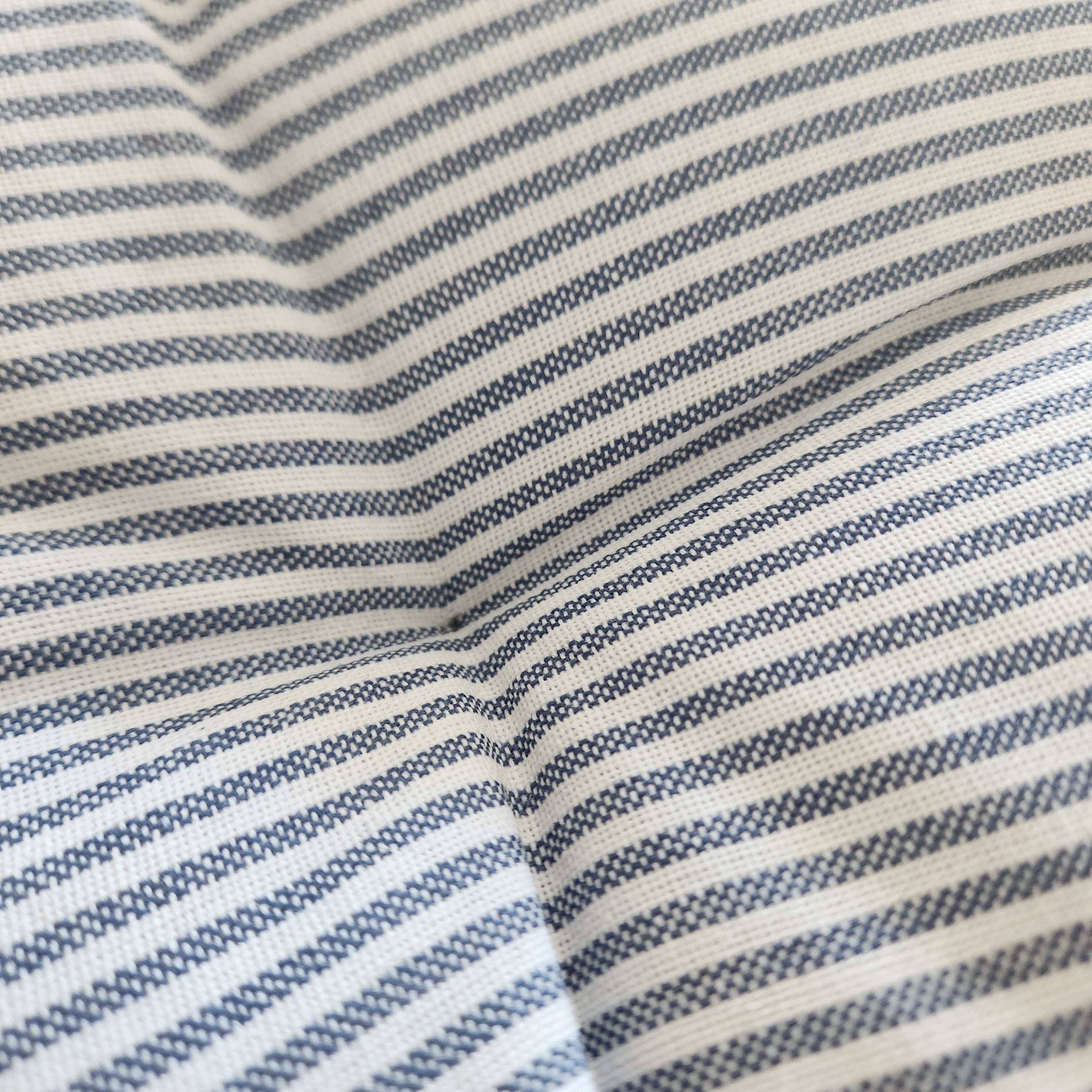 Coussin de banc textile recyclé rayé bleu et blanc (37 x 115 cm)