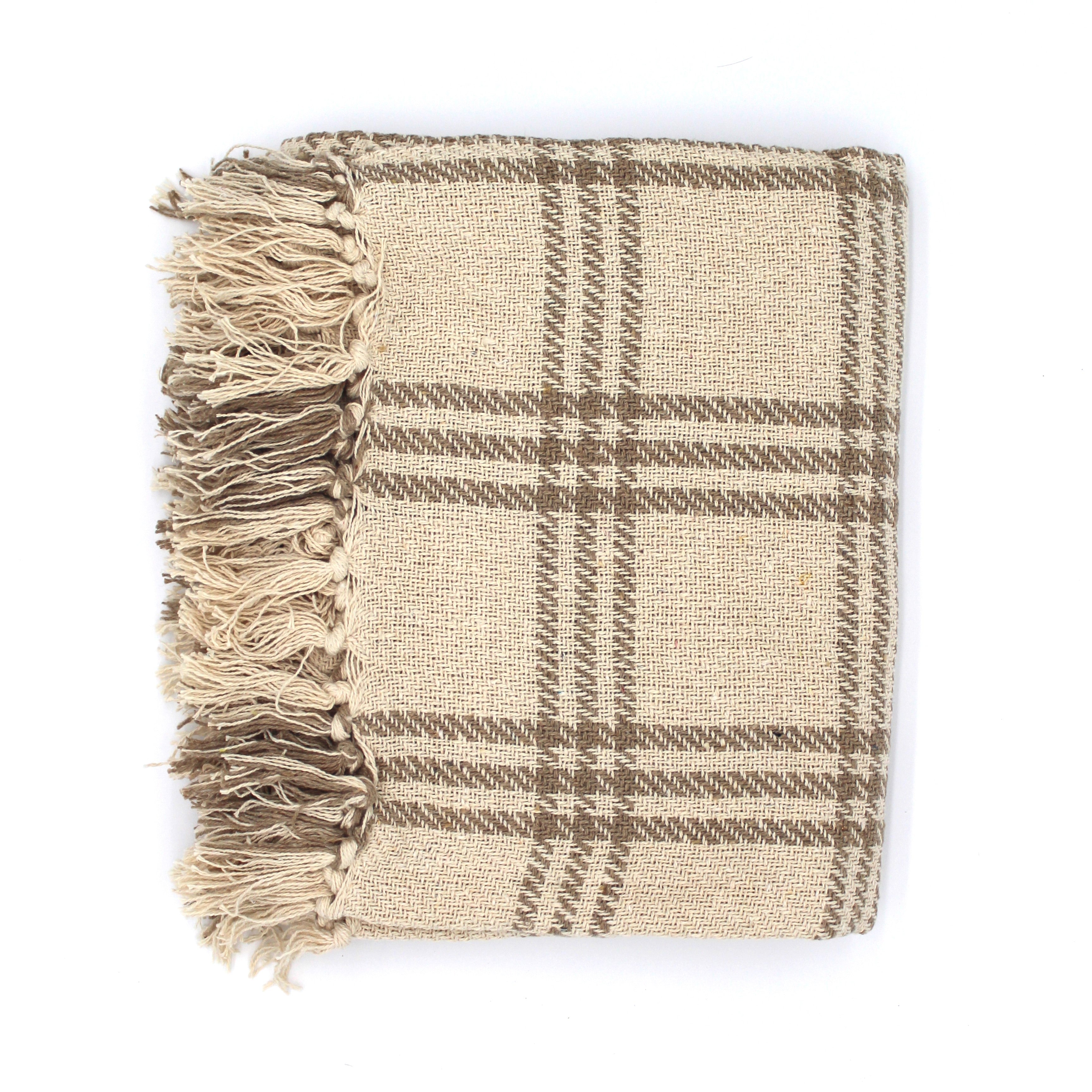 jolie couverture ou plaid pour un esprit campagne chic et maison de famille - Chic Antique- Maison Ysance