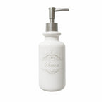 Distributeur à savon en céramique blanche avec inscription élégante « Savon », style maison de charme et décoration raffinée.