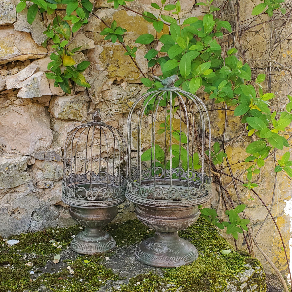 Jardinière décorative en métal vert avec oiseau pour jardin style campagne chic et romantique