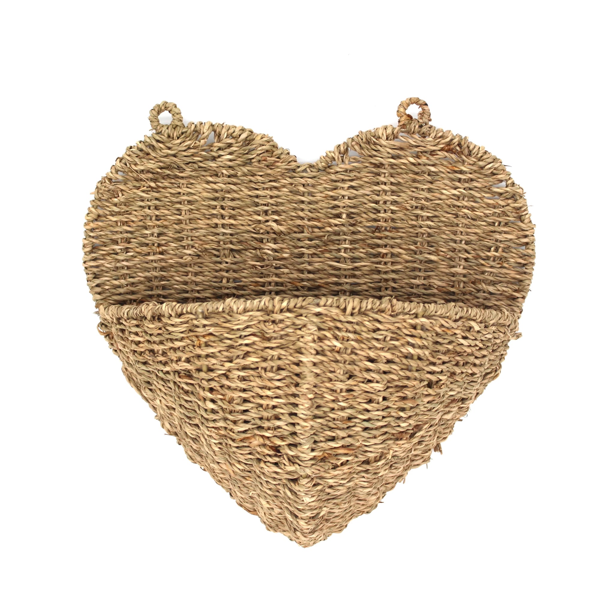 magnifique panier mural coeur en jonc de mer - décoration campagne chic et maison de famille - Comptoir de Famille - Maison Ysance