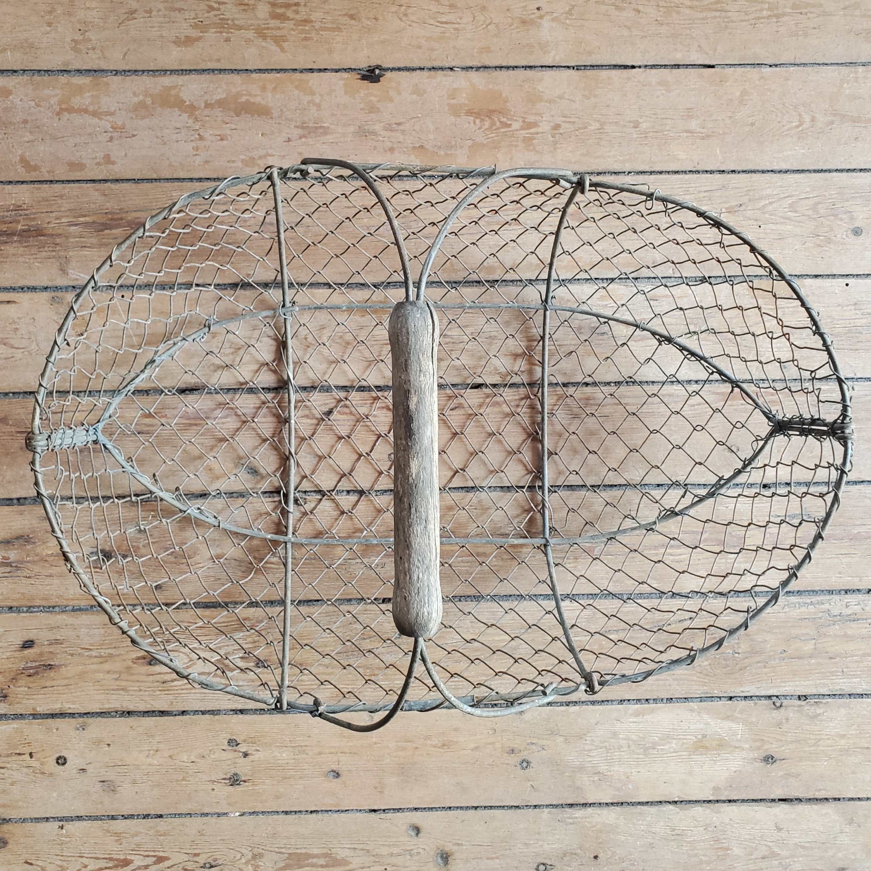 Panier à pommes ancien à chiner pour ambiance brocante