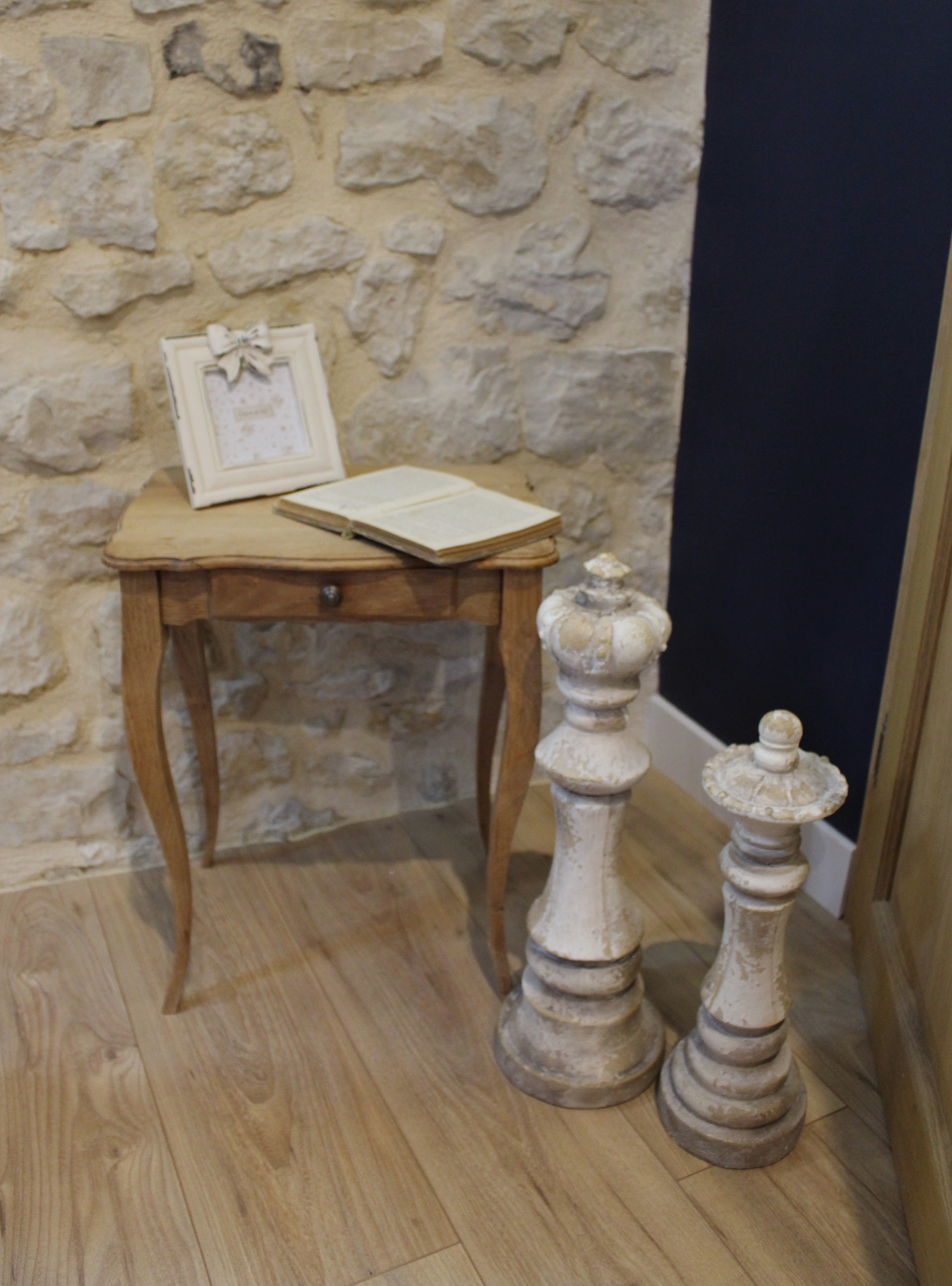 Très jolie pièce d'échec, ce roi embellira parfaitement un intérieur shabby, campagne chic et maison de charme - Clayre & Eef - Maison Ysance