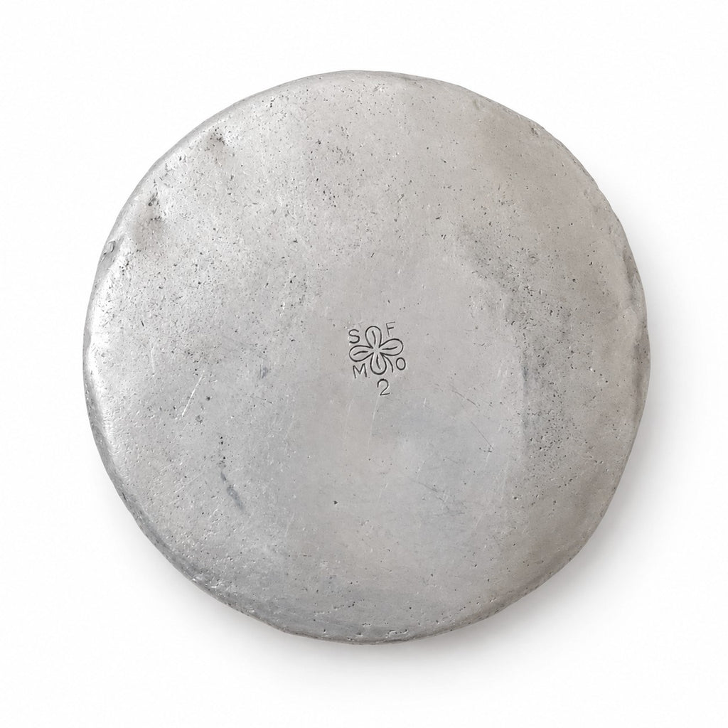 Petit pot à lait ancien en aluminium