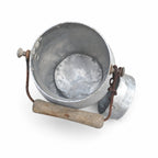 Petit pot à lait ancien en aluminium