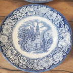 Six soucoupes anciennes en faïence anglaise bleue et blanche