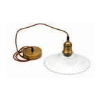 Magnifique luminaire à suspendre en verre et laiton pour un style campagne chic et maison de caractère - Chic Antique - Maison Ysance